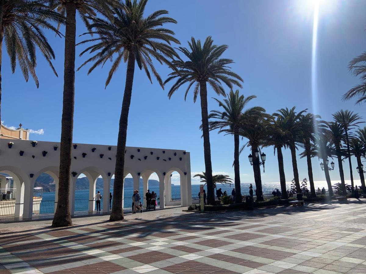 Estudio Con Terraza By Maison Jaken Nerja Luaran gambar